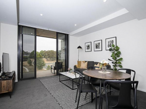 CANBERRA CHIC-hosted by:L'Abode Accommodation